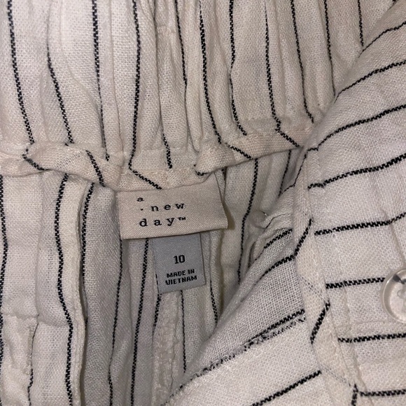 NWOT A NEW DAY HIGH RISE LINEN PLEATED PANTS 🖤 - Picture 8 of 11